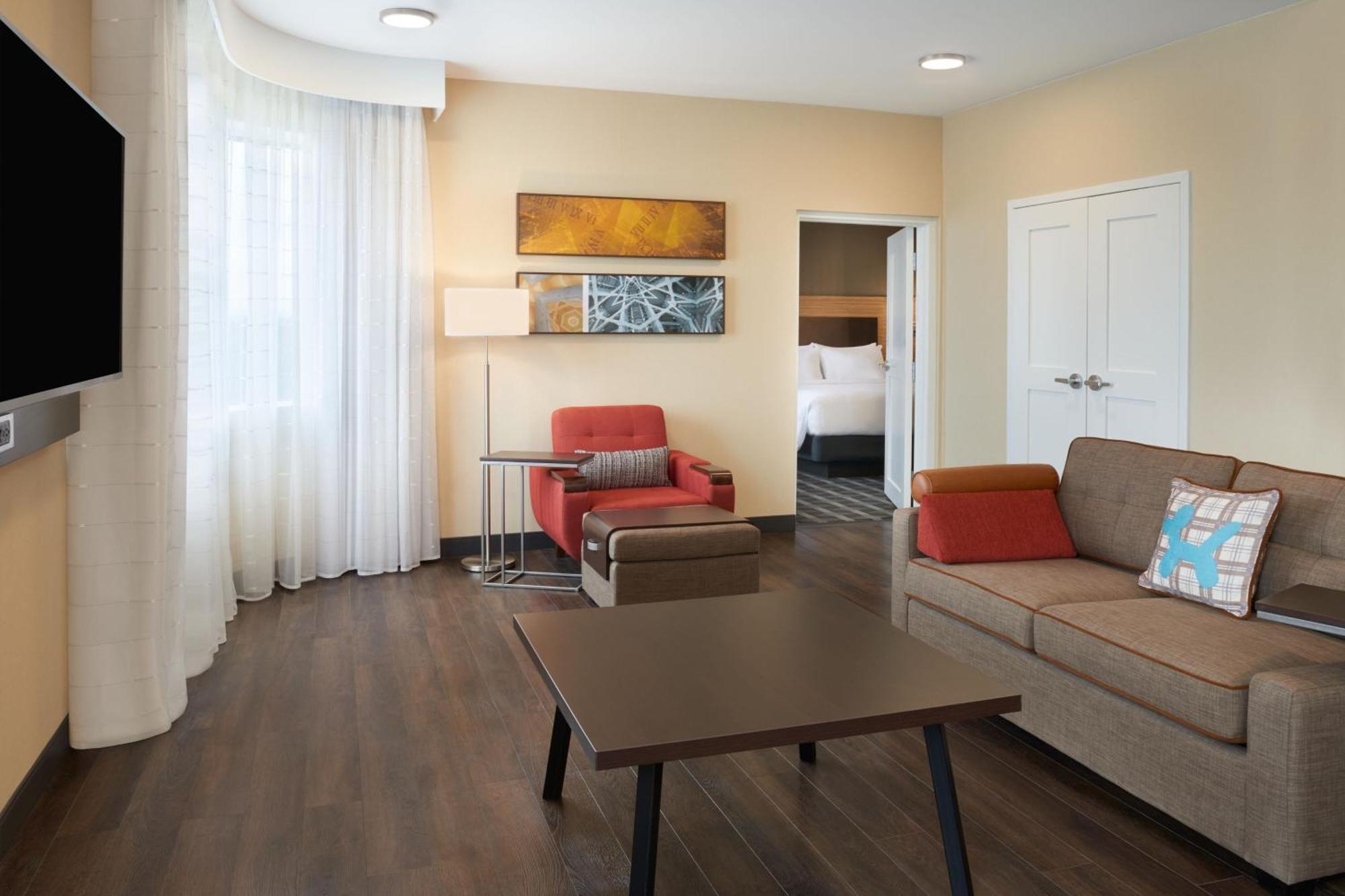 Towneplace Suites By Marriott Toronto Oakville Exterior photo