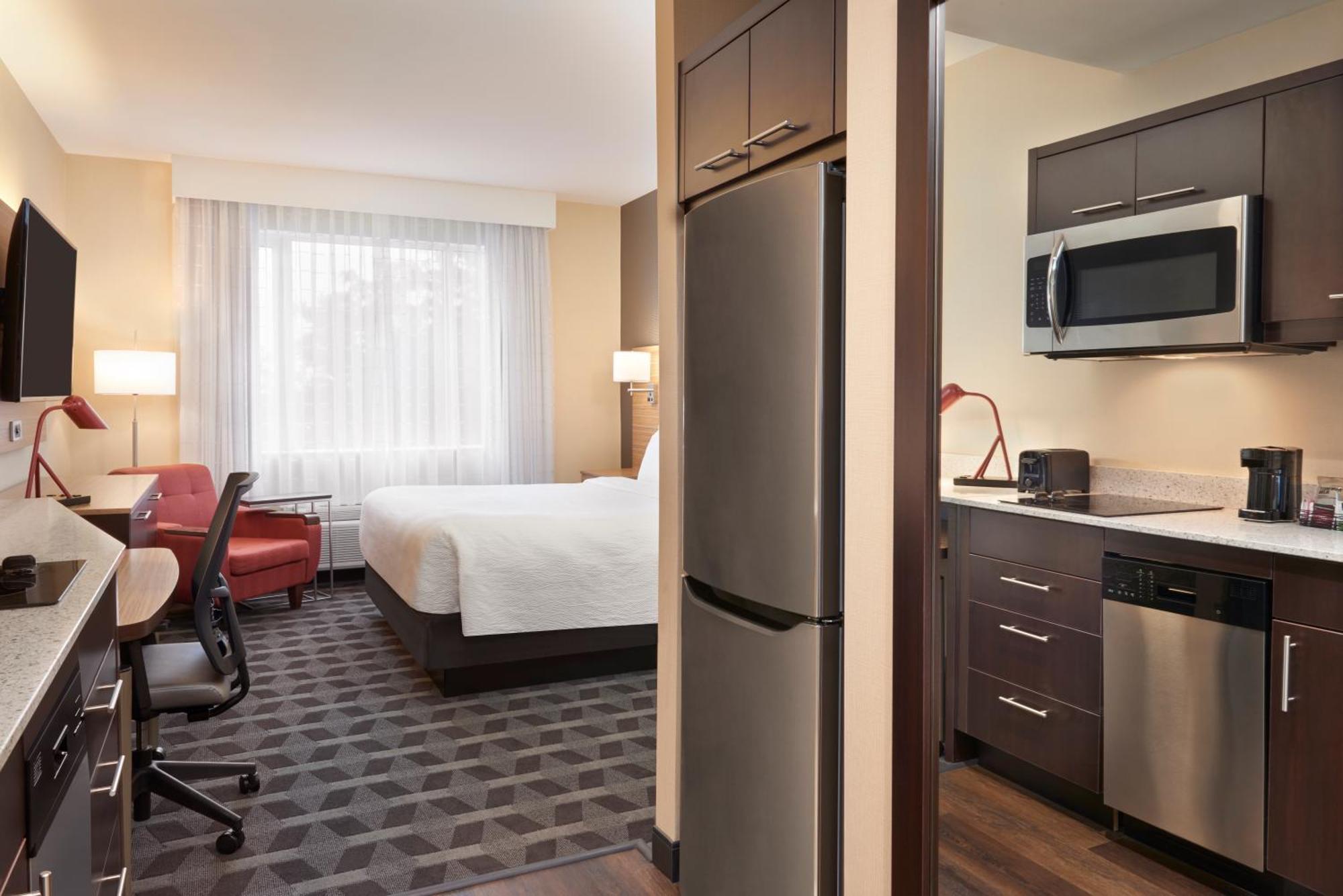 Towneplace Suites By Marriott Toronto Oakville Exterior photo